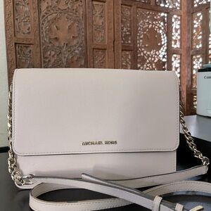 Daniela Large Saffiano Leather Crossbody Bag- light pink
